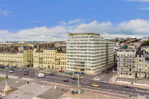 3 bedroom apartment for sale, Kings Road, Brighton BN1