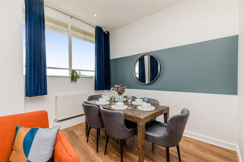 3 bedroom apartment for sale, Kings Road, Brighton BN1