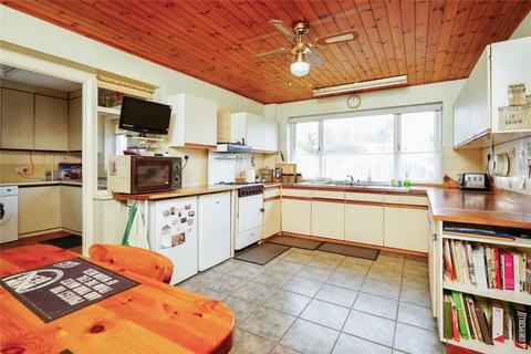 3 bedroom bungalow for sale, Brize Norton, Oxfordshire, OX18