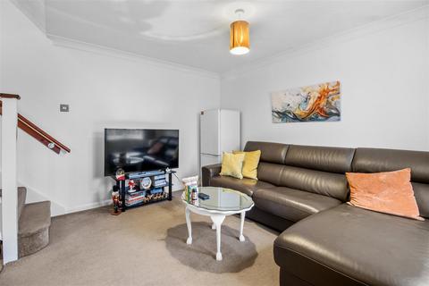 1 bedroom end of terrace house for sale, Snowdon Close, Eastbourne BN23