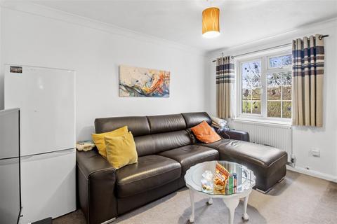 1 bedroom end of terrace house for sale, Snowdon Close, Eastbourne BN23