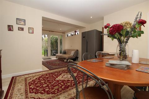 3 bedroom semi-detached house for sale, Princess Anne Road, Broadstairs