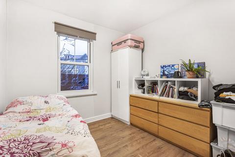 2 bedroom end of terrace house for sale, London Stile, London, W4