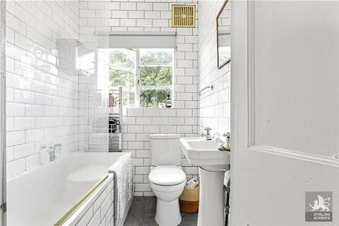 1 bedroom apartment for sale, Broadway Market, London, E8