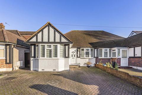 3 bedroom bungalow for sale, The Ridge, Twickenham, TW2