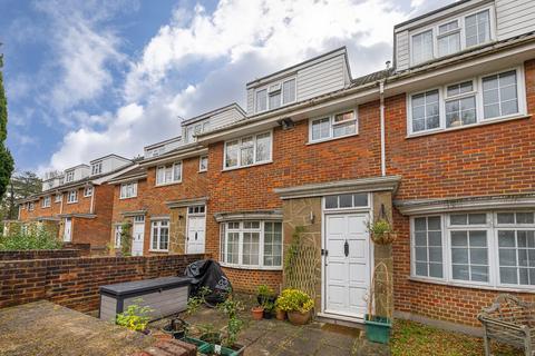 2 bedroom maisonette for sale, Langley Road, Watford, WD17