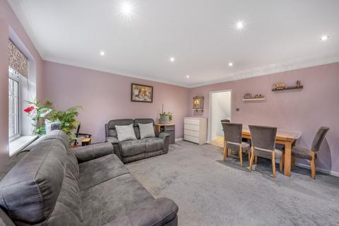 2 bedroom maisonette for sale, Langley Road, Watford, WD17