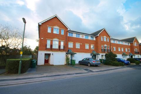 3 bedroom terraced house to rent, Bowater Gardens, Sunbury-on-thames, Middlesex, TW16