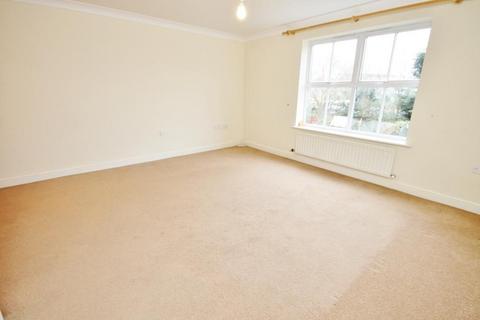 3 bedroom terraced house to rent, Bowater Gardens, Sunbury-on-thames, Middlesex, TW16