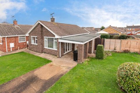 2 bedroom detached bungalow for sale, Farndale Crescent, Grantham NG31