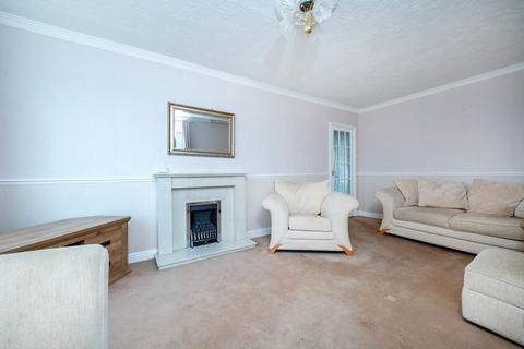 2 bedroom detached bungalow for sale, Farndale Crescent, Grantham NG31