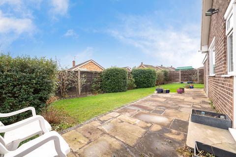 2 bedroom detached bungalow for sale, Farndale Crescent, Grantham NG31