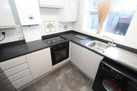 2 bedroom maisonette for sale, Roach Close, Brierley Hill DY5