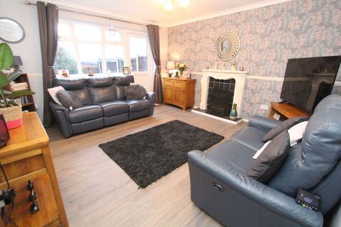 34 Roach Close, Brierley Hill, DY5 1LR
