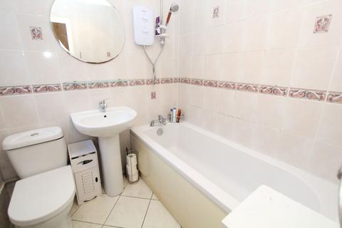 34 Roach Close, Brierley Hill, DY5 1LR