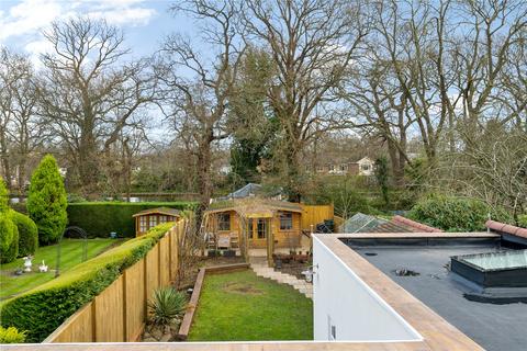 40b Common Lane, New Haw, Addlestone, KT15 3LJ