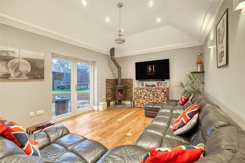 4 bedroom detached house for sale, The Redinge, Billericay, Essex, CM11