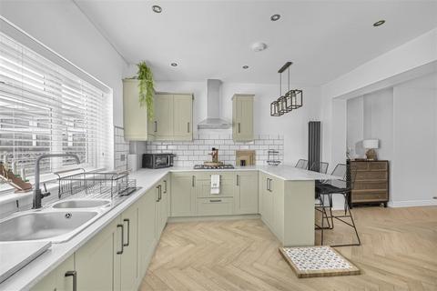 3 Underwood Road, Cadoxton, Neath, SA10 8BU