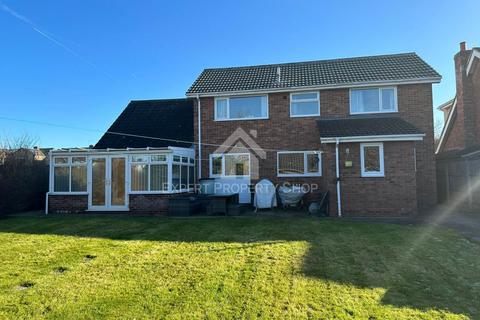 4 bedroom detached house for sale, Hollywell Road, Lincoln