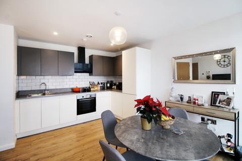 2 bedroom apartment for sale, Grand View,  Farnborough , GU14