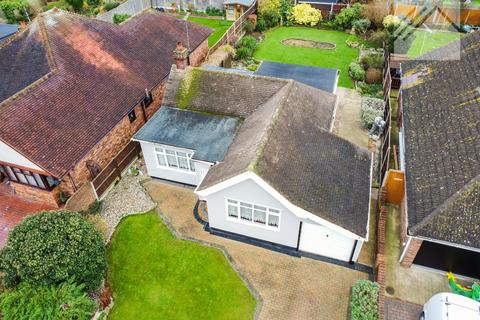 3 bedroom bungalow for sale, Beachway, Canvey Island