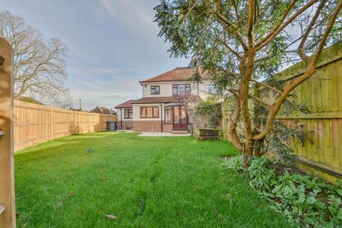 4 bedroom semi-detached house for sale, Teapot Lane, Aylesford