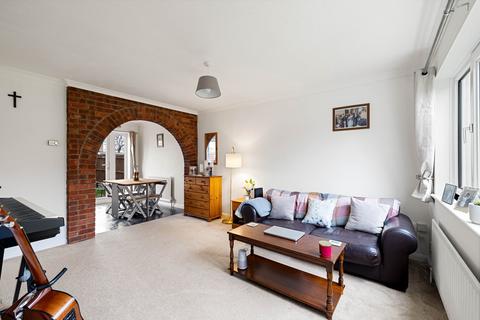 2 bedroom end of terrace house for sale, Farncombe Way, Whitfield, Dover, CT16