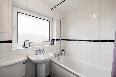 56 Farncombe Way, Whitfield, Dover, CT16 3NT