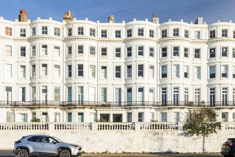 Studio for sale, Clarendon Terrace, Brighton