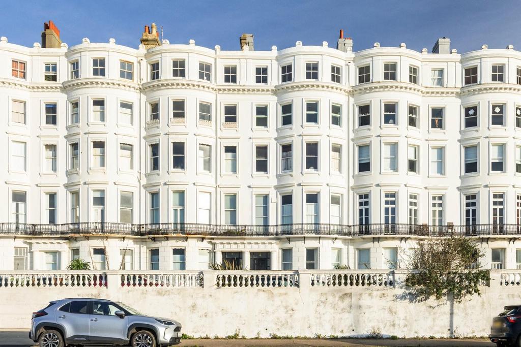 Clarendon Terrace, 4, Flat 1b-012-1.jpg