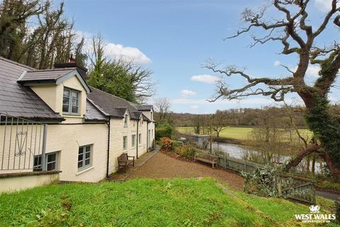 3 bedroom property with land for sale, Abercych, Boncath