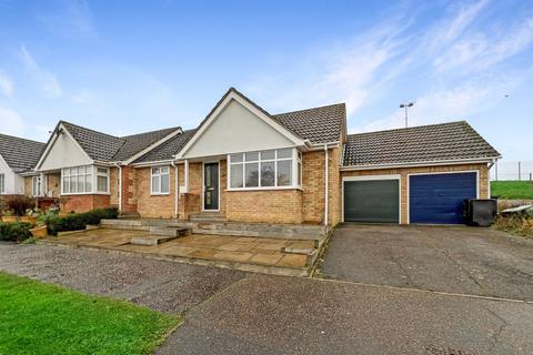 2 bedroom semi-detached bungalow for sale, Hawthorn Close, Halstead, CO9