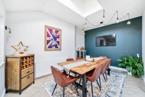 23 Brooklands Road, Weybridge, KT13 0RU