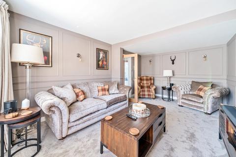 23 Brooklands Road, Weybridge, KT13 0RU
