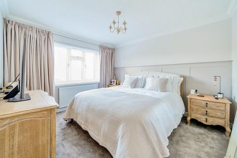 23 Brooklands Road, Weybridge, KT13 0RU