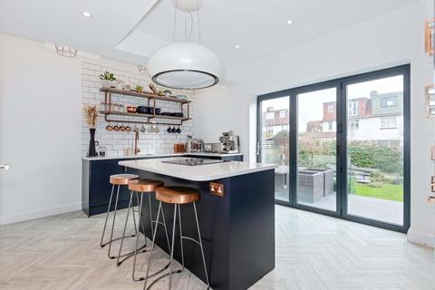 5 bedroom house for sale, Derek Avenue, Hove