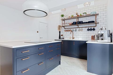 5 bedroom house for sale, Derek Avenue, Hove