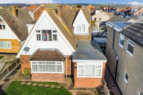 4 bedroom detached house for sale, Holbek Road, Canvey Island