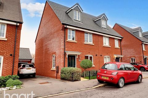 3 bedroom semi-detached house for sale, Calville Gardens, Aylesbury