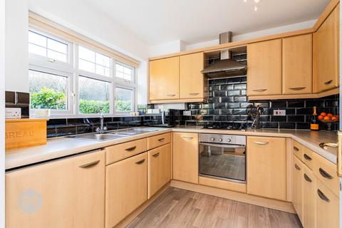 3 Harrington Close, Bury, BL9 9GH