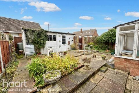 2 bedroom semi-detached bungalow for sale, Cottage Drive, Colchester