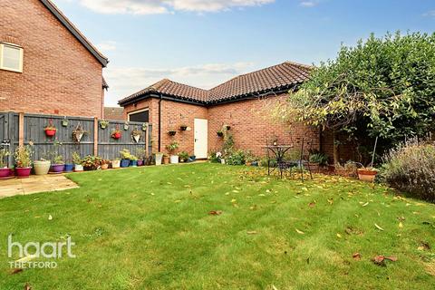 4 bedroom detached house for sale, Snapdragon Close, Attleborough