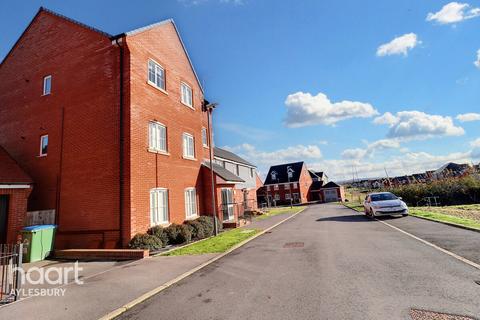 2 bedroom flat for sale, Whinham Green, Aylesbury