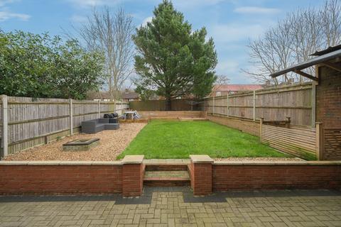 16 Ansley Close, South Croydon, CR2 9BQ