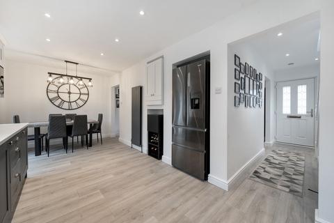 16 Ansley Close, South Croydon, CR2 9BQ