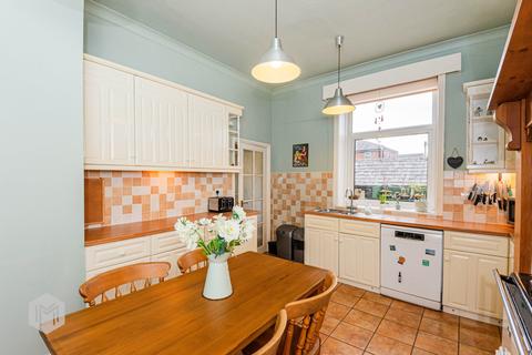 4 bedroom terraced house for sale, Manchester Road, Bury, Greater Manchester, BL9 9PA