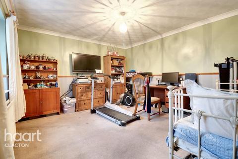 225 Coppins Road, Clacton-on-sea, CO15 3LA