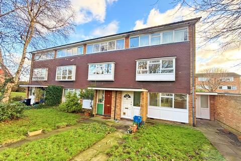 2 bedroom ground floor maisonette for sale, Perryfield Way, Richmond, TW10