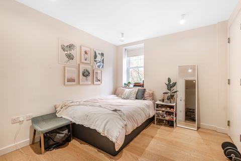 2 bedroom flat to rent, Mansion House, Kennington Park Road, SE11