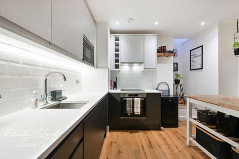 1 bedroom flat for sale, Deptford Broadway, London, SE8 4PH